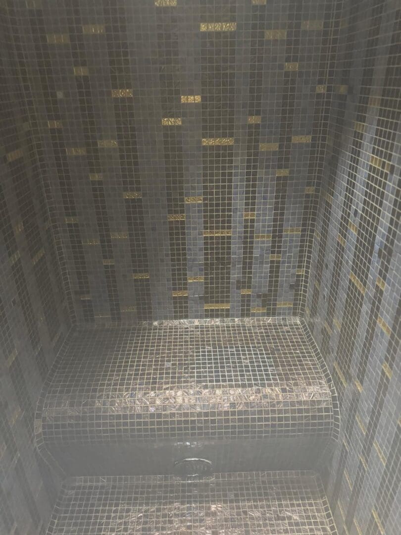 small-tiled-steam-room-1